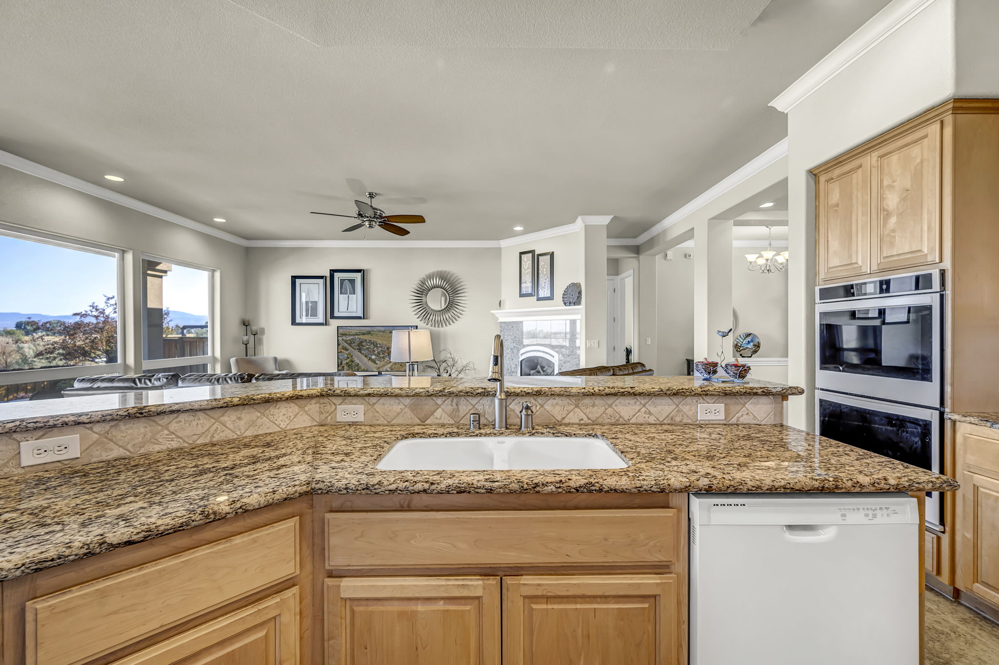  Photo 80