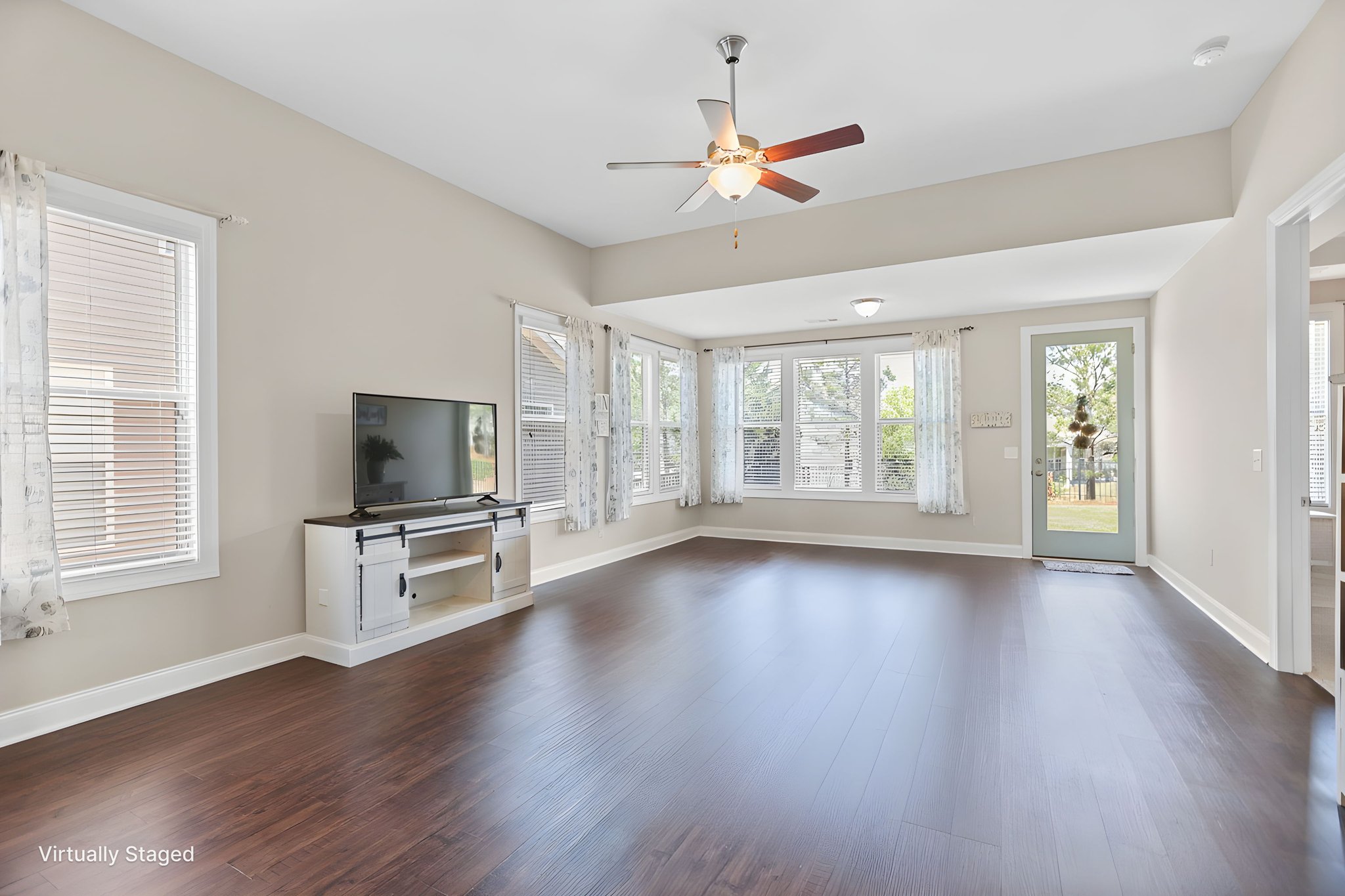 PLMG9757 furniture removed.jpeg