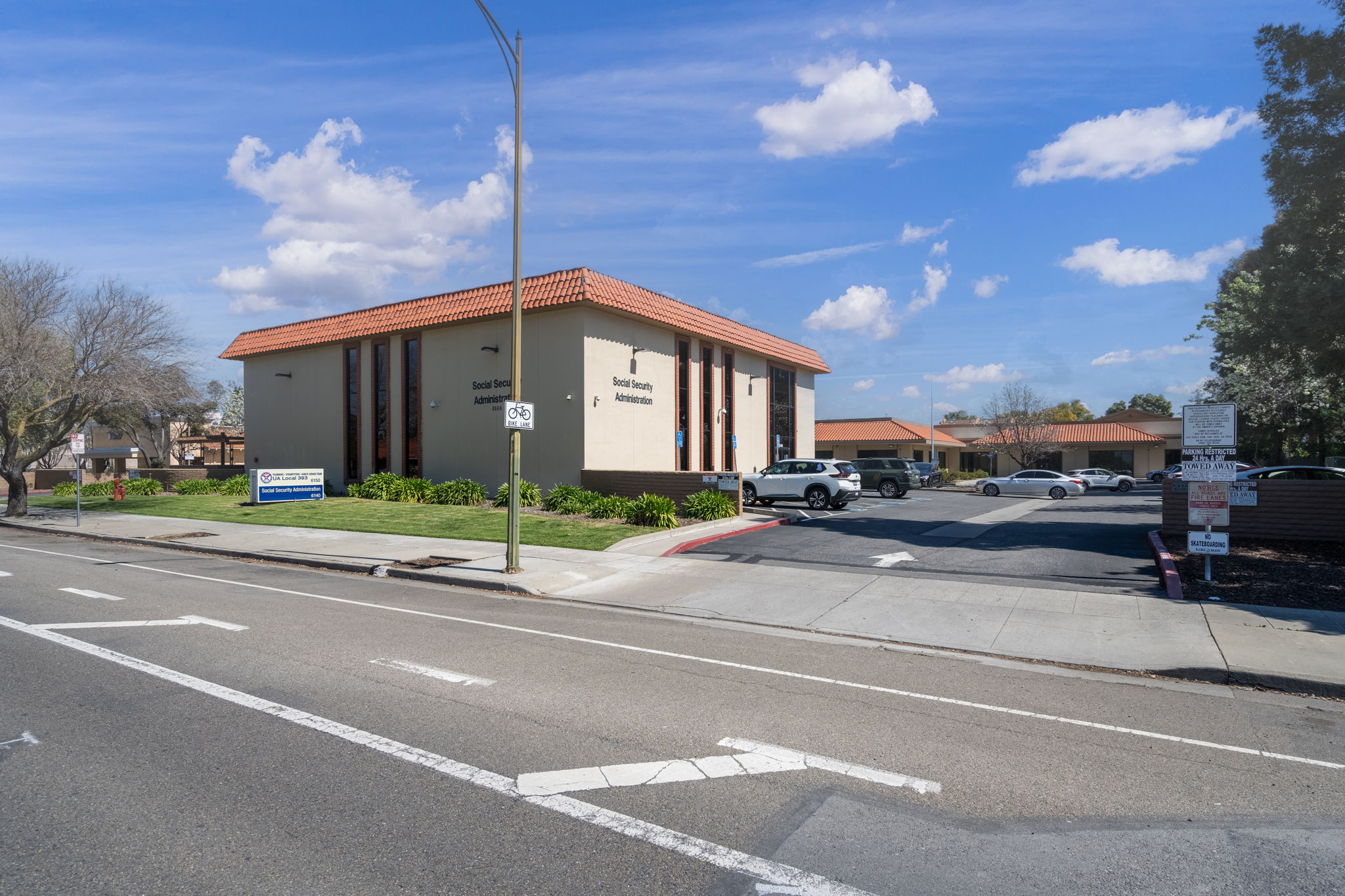 Main entrance from Cottle Road