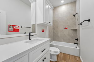 3324 Courtney Creek Dr-018