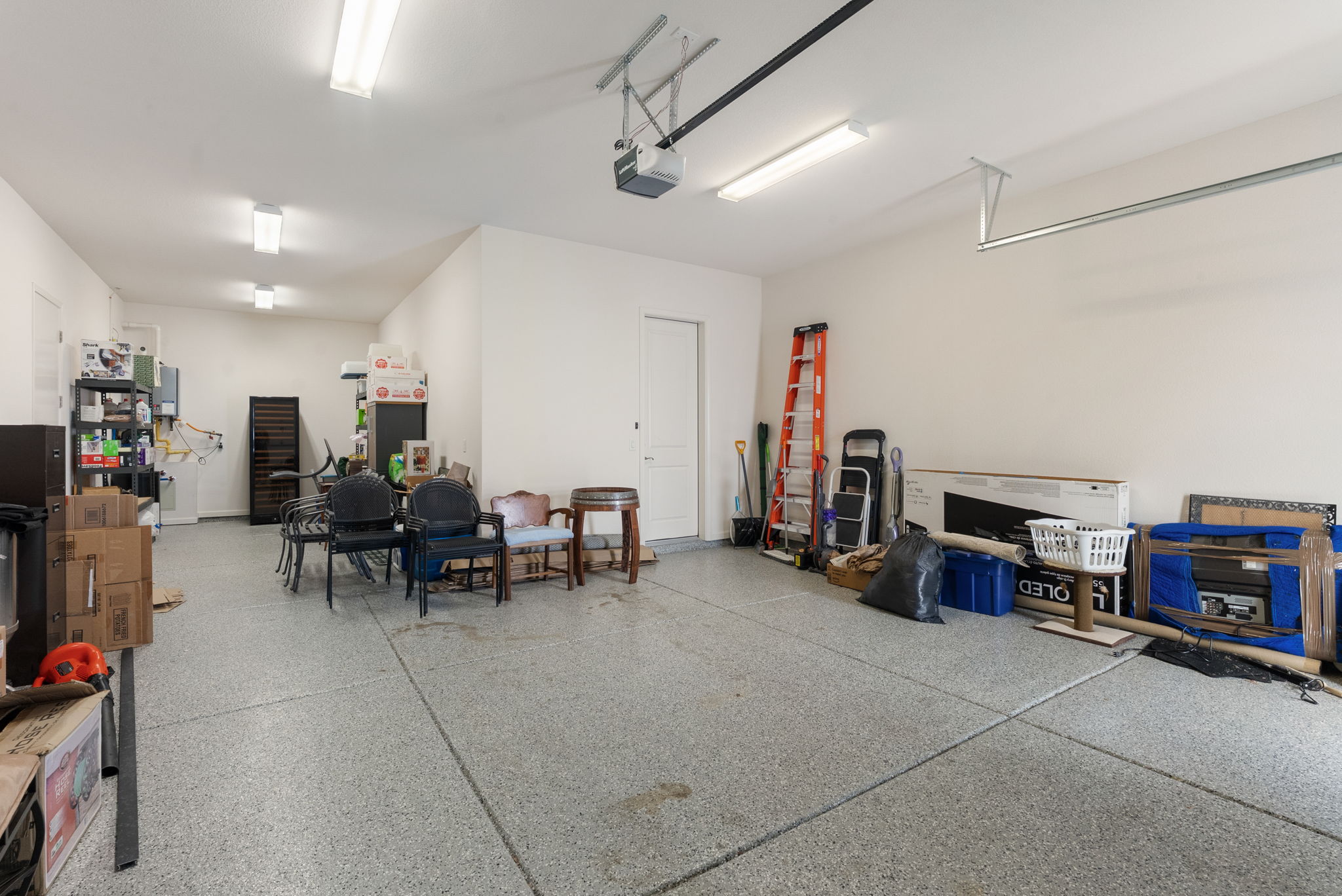  Photo 41
