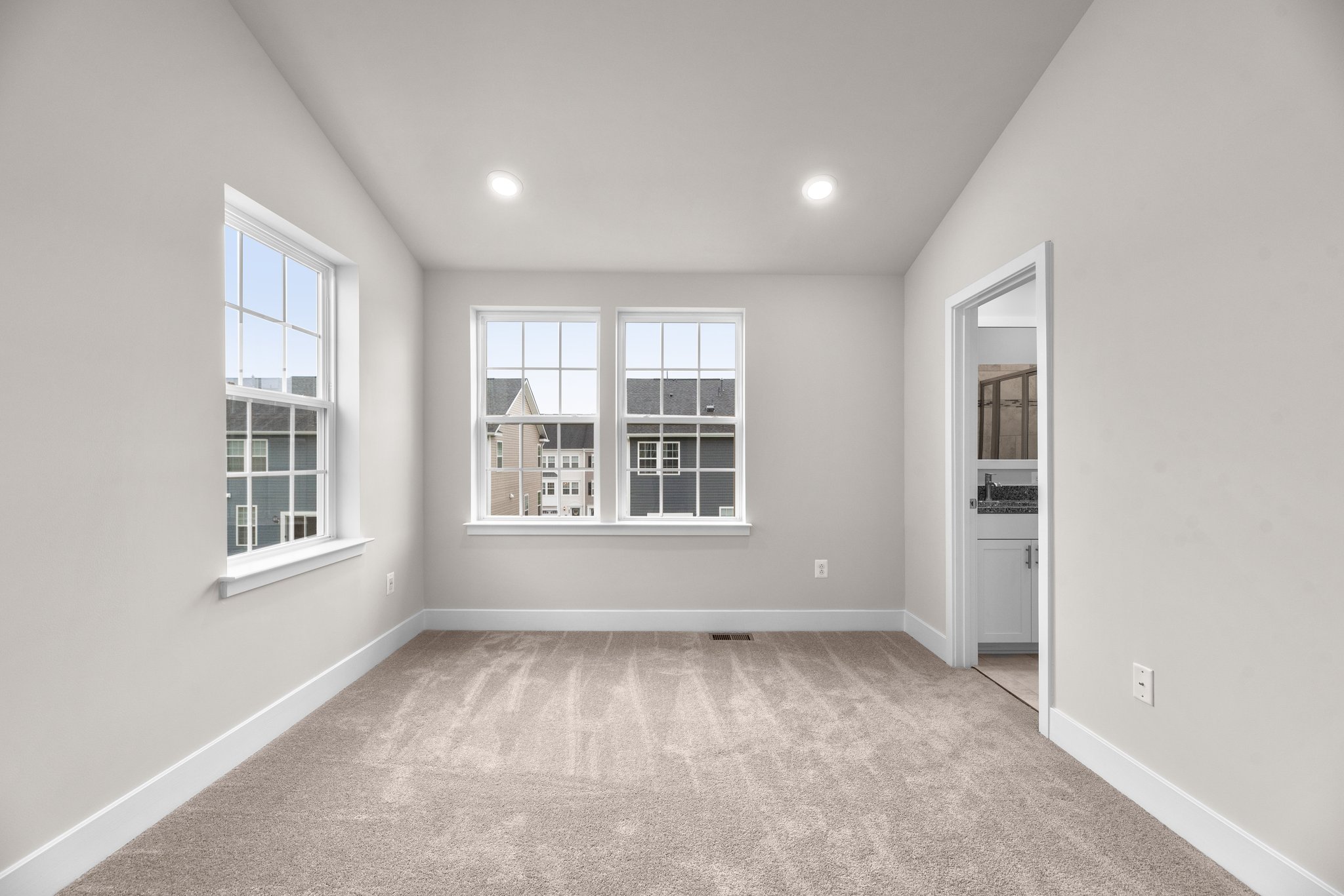 19. Upper bedroom.jpg