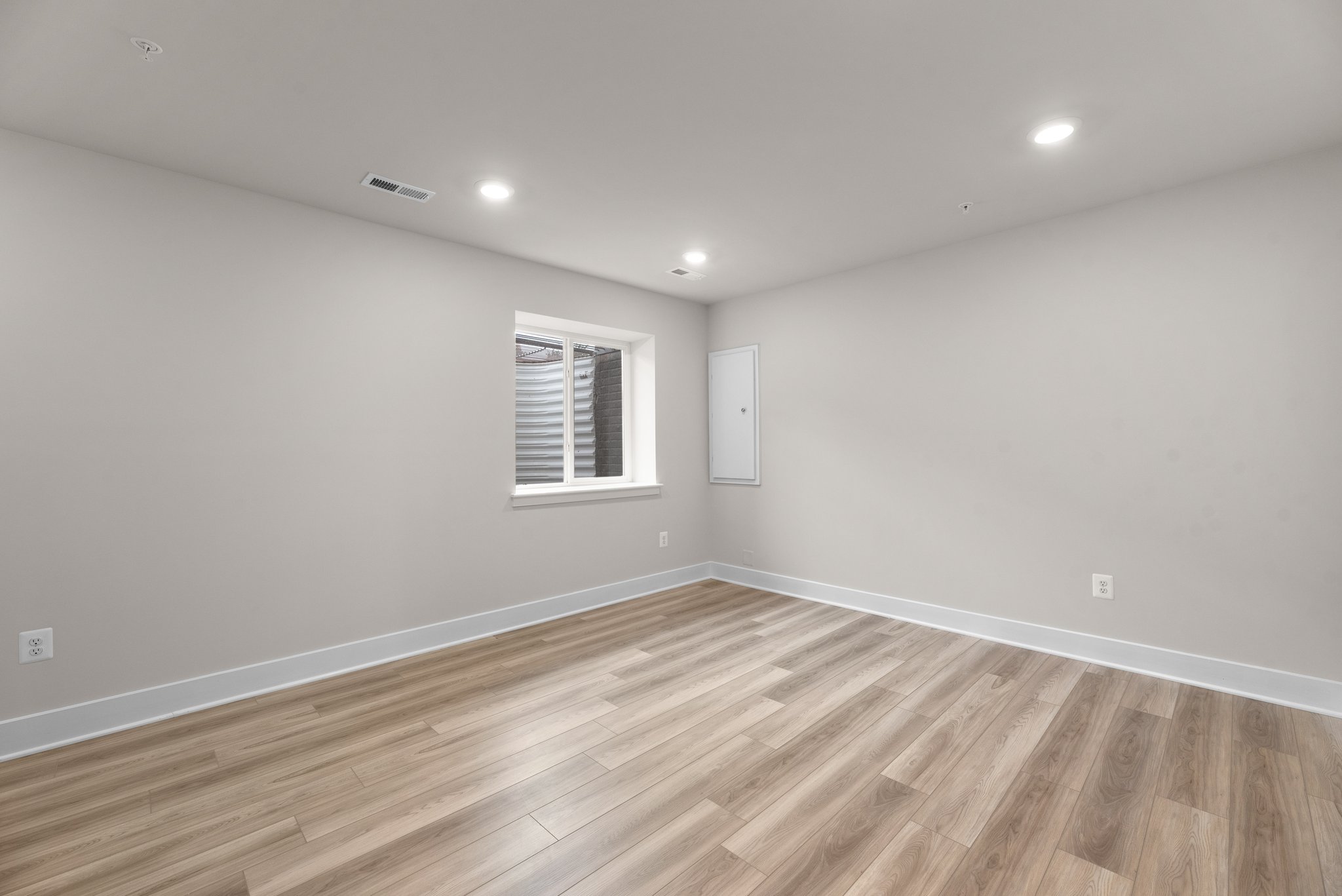 33. Recreation room.jpg