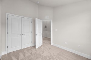 27. Upper bedroom.jpg