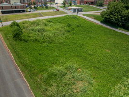  Photo 0