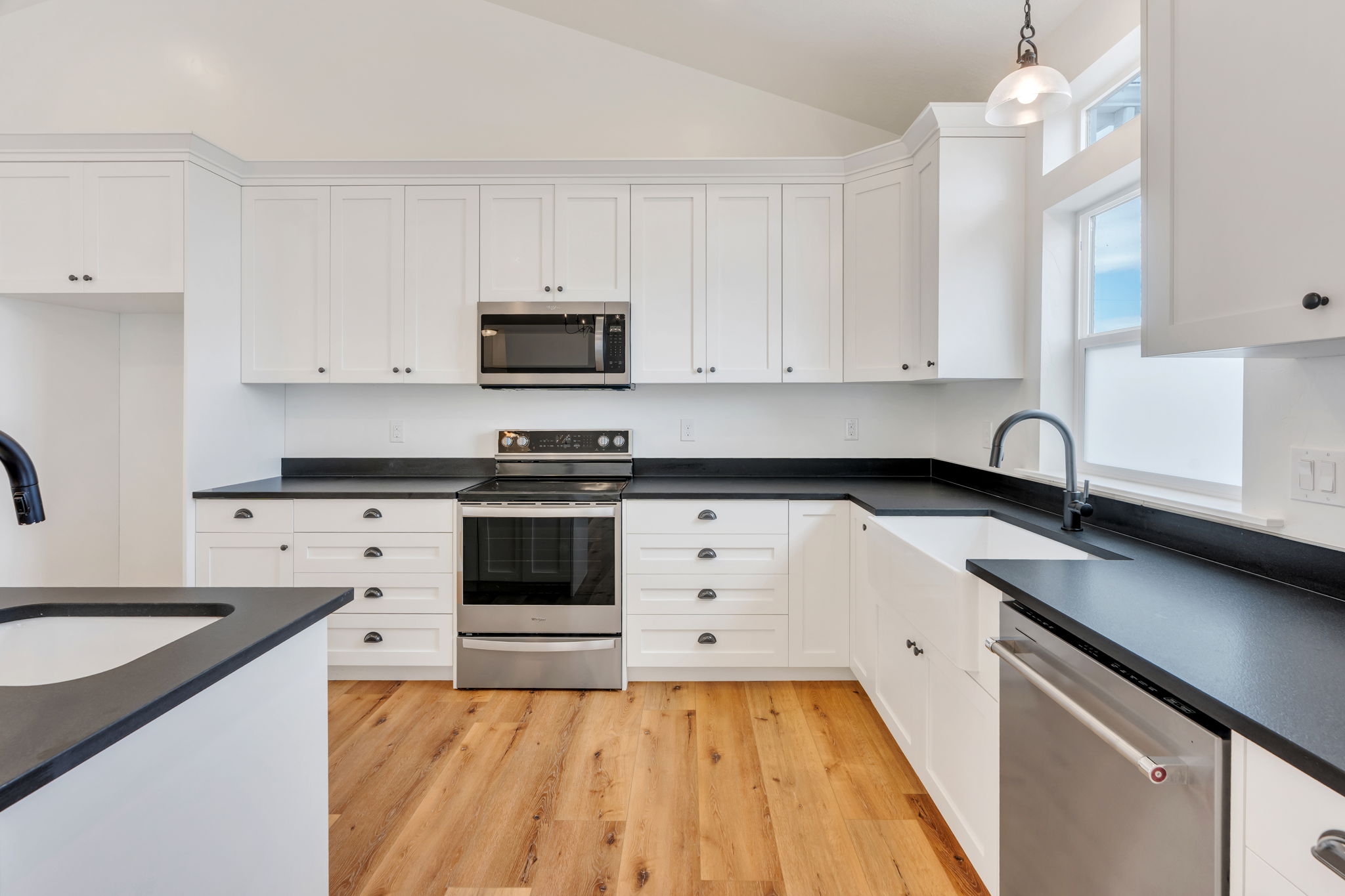  Photo 30