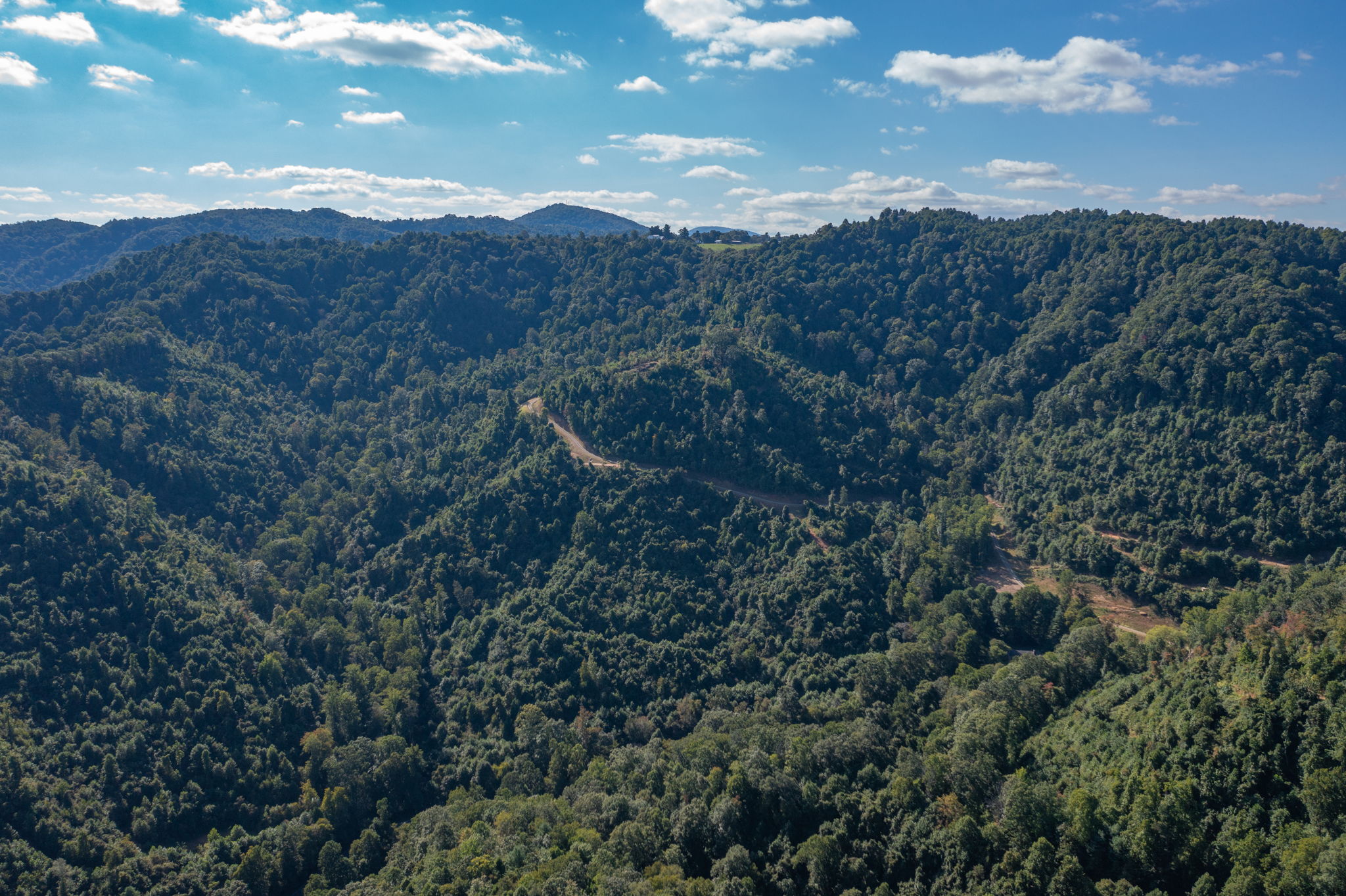 Elk Creek Rd, North Carolina 28618, USA Photo 6