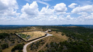  Photo 0