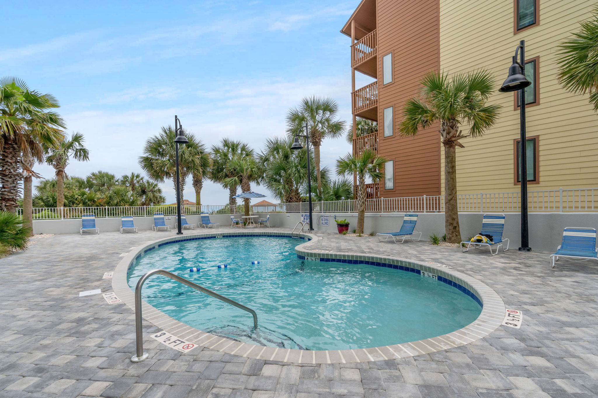 Amenities (11)