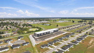 07 - Property Aerial - Neighborhood Overview