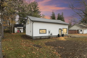  Photo 0