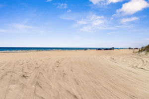 Lewis Street Beach Access