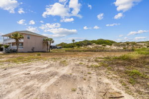 Lot 8