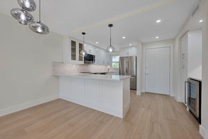 Breakfast Bar - Kitchen