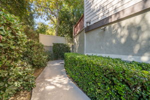  Honolulu Ave 209, La Crescenta-Montrose, CA, US Photo 1