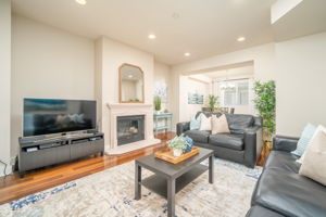  Honolulu Ave 209, La Crescenta-Montrose, CA, US Photo 8