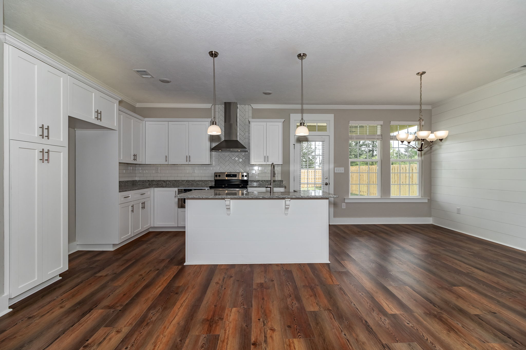 Kitchen/Dining Area