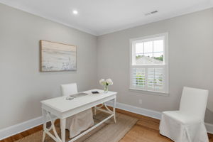 Sitting Area / Office Space