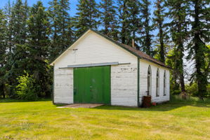  Photo 33