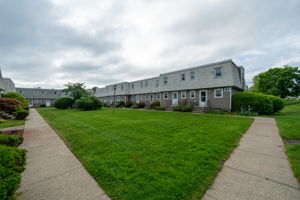  Meetinghouse Village, Meriden, CT 06450, US Photo 34