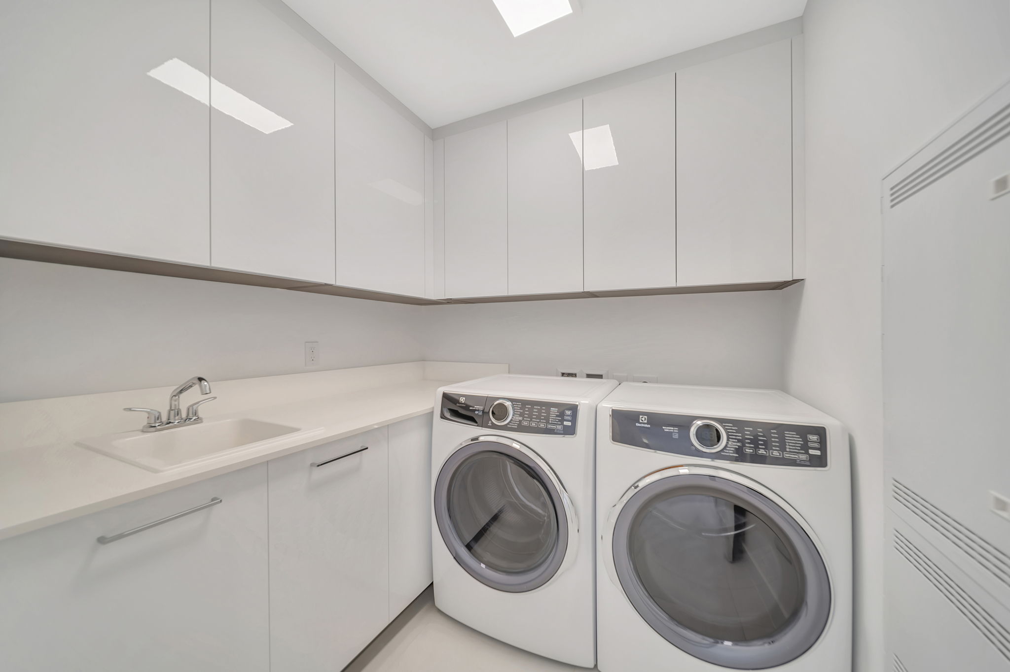 2750 NE 57th St, Fort Lauderdale, FL 33308, USA Photo 4