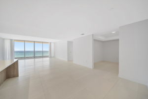2750 NE 57th St, Fort Lauderdale, FL 33308, USA Photo 5