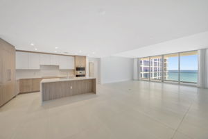 2750 NE 57th St, Fort Lauderdale, FL 33308, USA Photo 12