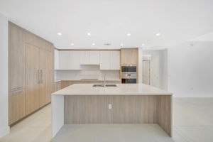 2750 NE 57th St, Fort Lauderdale, FL 33308, USA Photo 16
