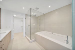 2750 NE 57th St, Fort Lauderdale, FL 33308, USA Photo 63