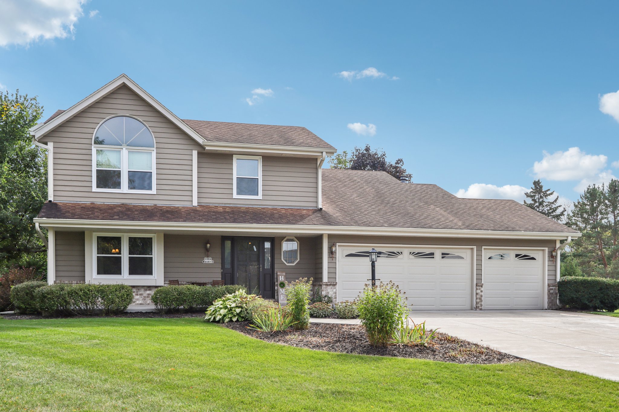 N104W14459 Heritage Hills Pkwy-S0210-007.jpg