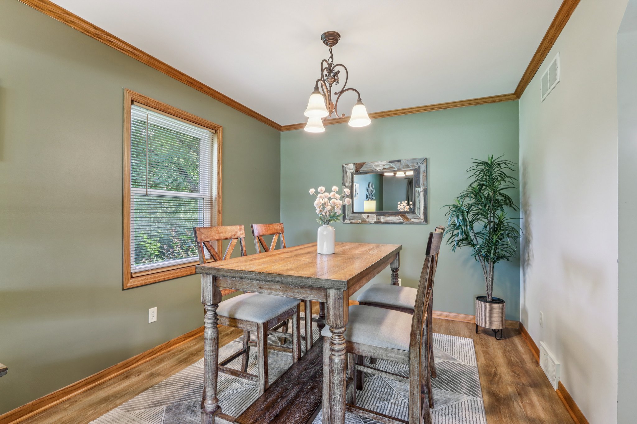 N104W14459 Heritage Hills Pkwy-S0210-020.jpg