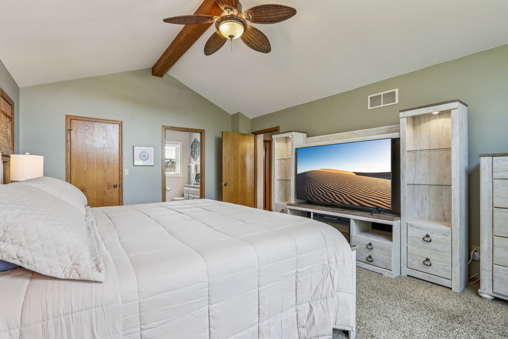 N104W14459 Heritage Hills Pkwy-S0210-049.jpg