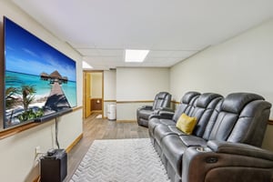 N104W14459 Heritage Hills Pkwy-S0210-033.jpg