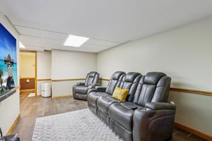 N104W14459 Heritage Hills Pkwy-S0210-034.jpg