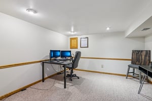 N104W14459 Heritage Hills Pkwy-S0210-036.jpg