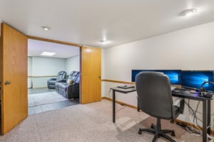 N104W14459 Heritage Hills Pkwy-S0210-037.jpg