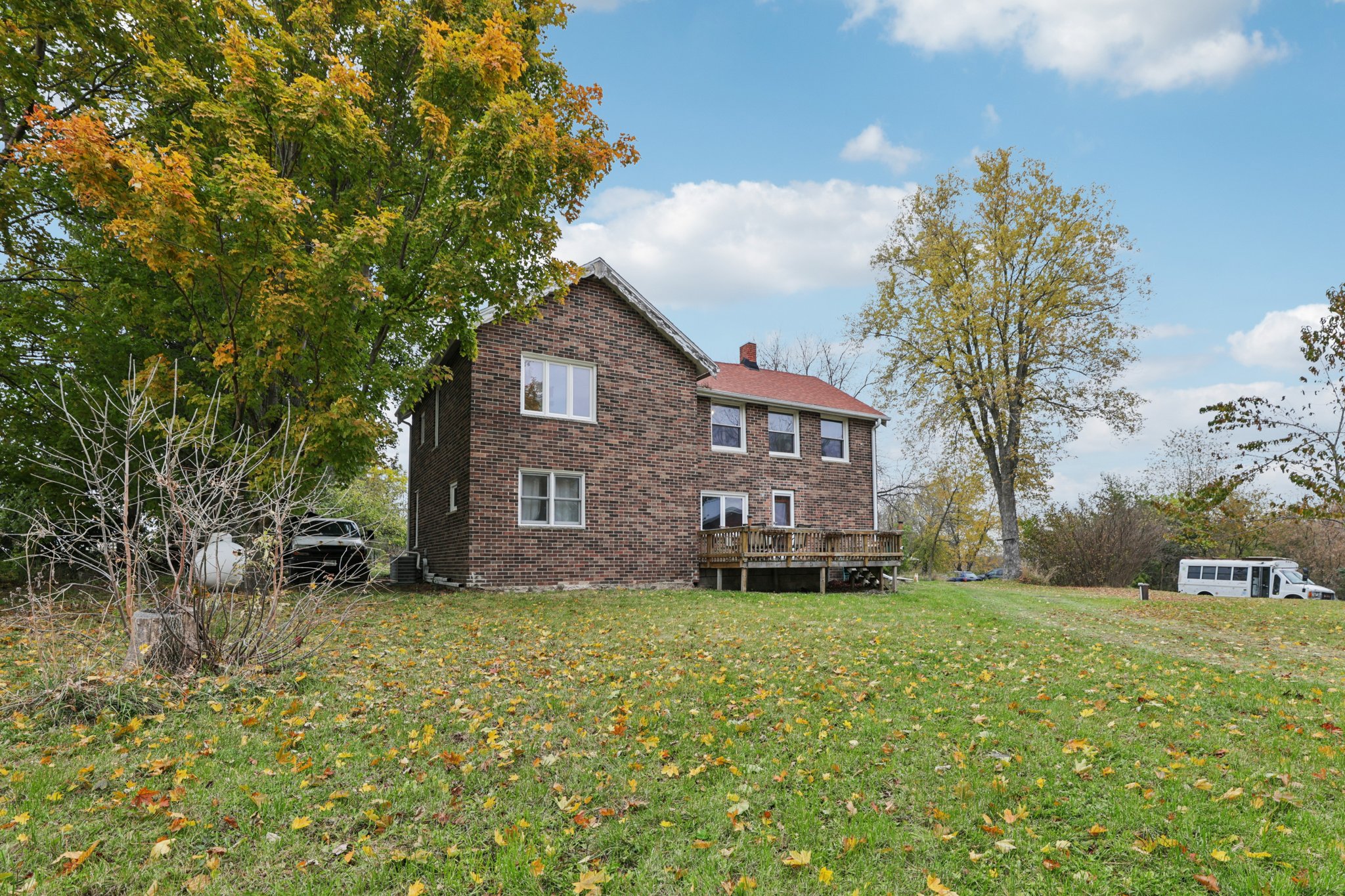 N2302 N Kohn Rd-S0111-002.jpg