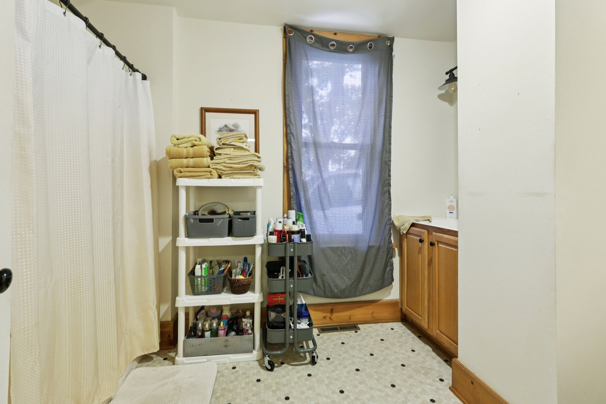 N2302 N Kohn Rd-S0111-032.jpg