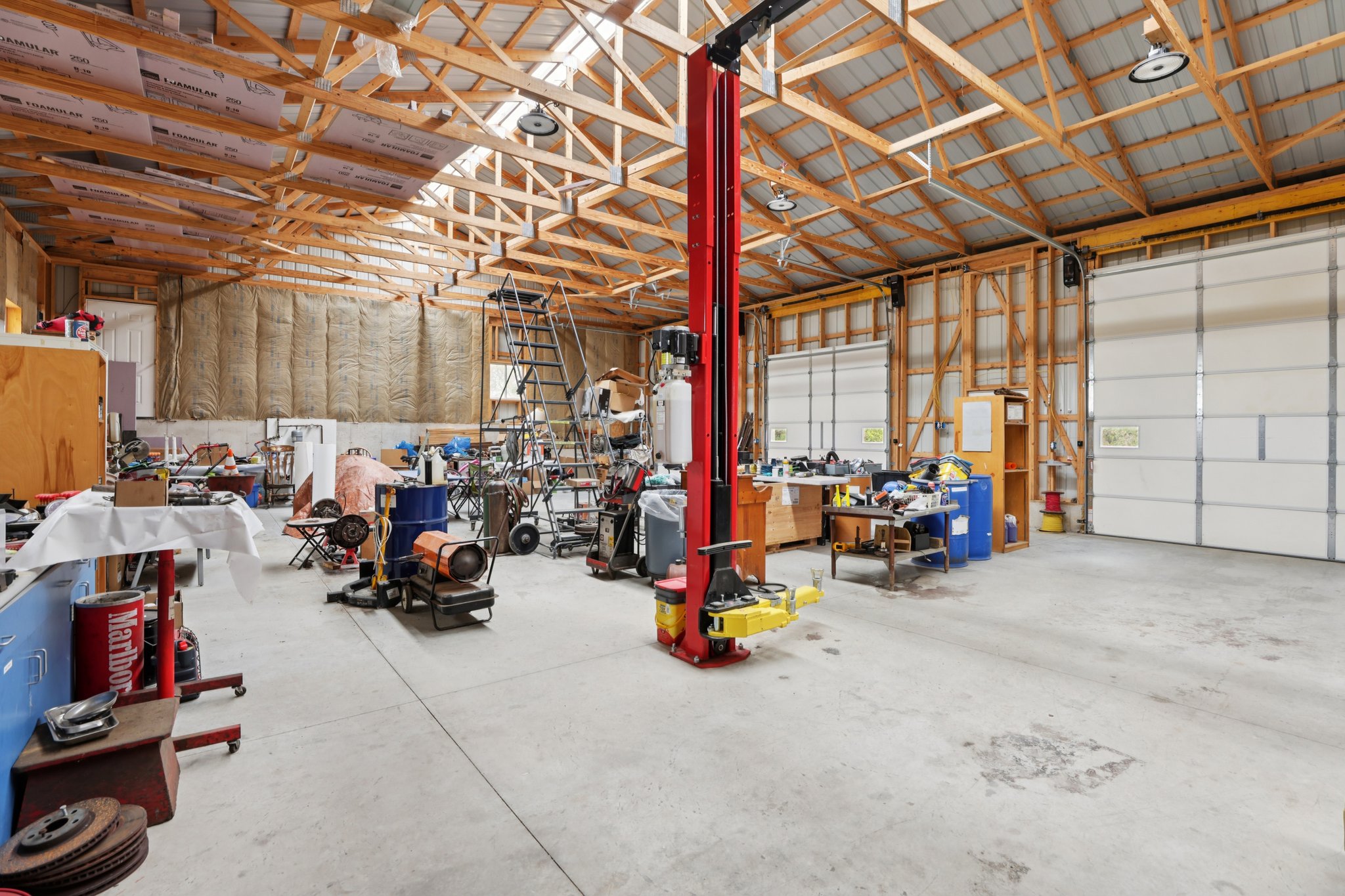 N2302 N Kohn Rd-S0111-034.jpg