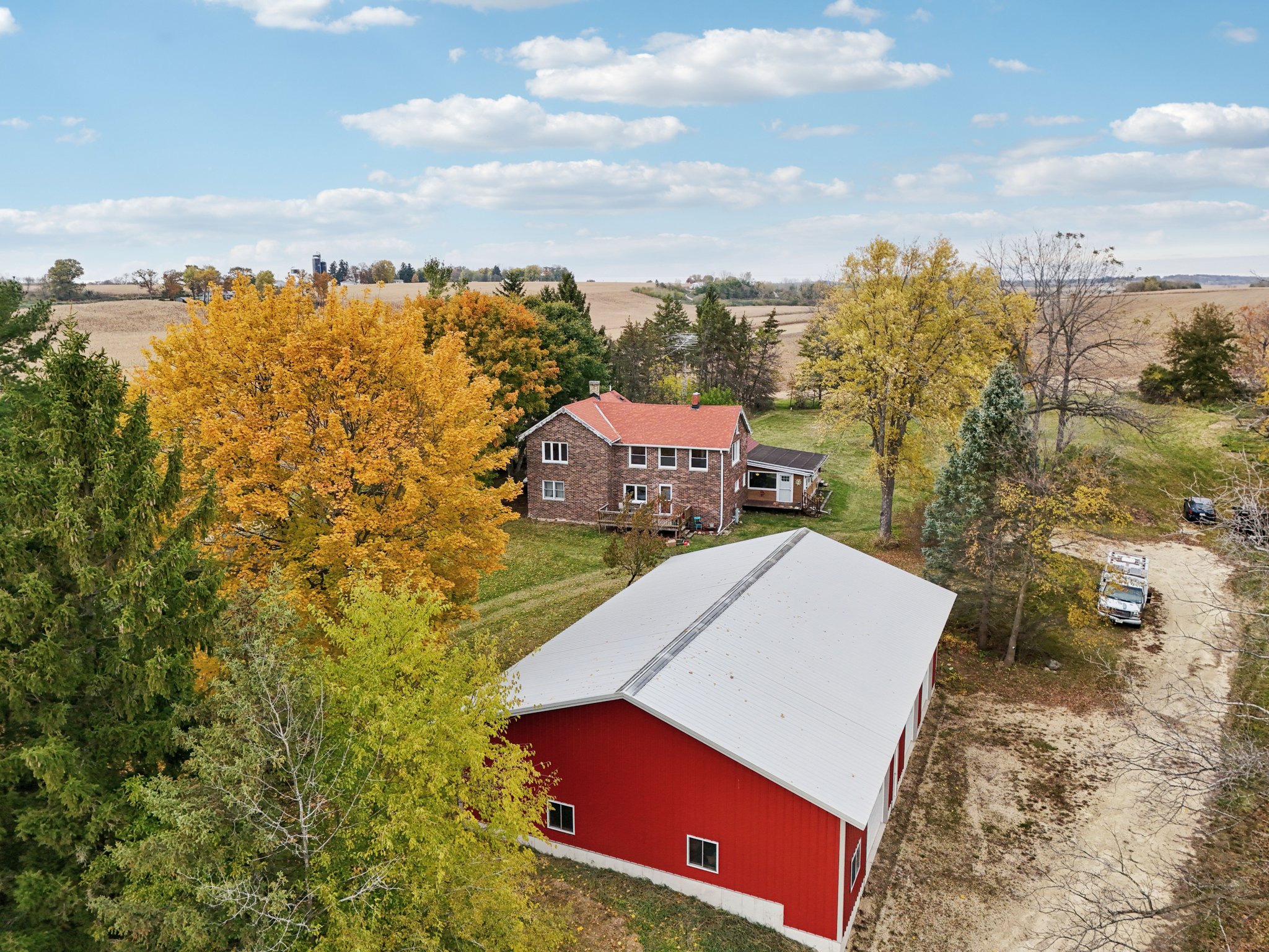 N2302 N Kohn Rd-S0111-047.jpg