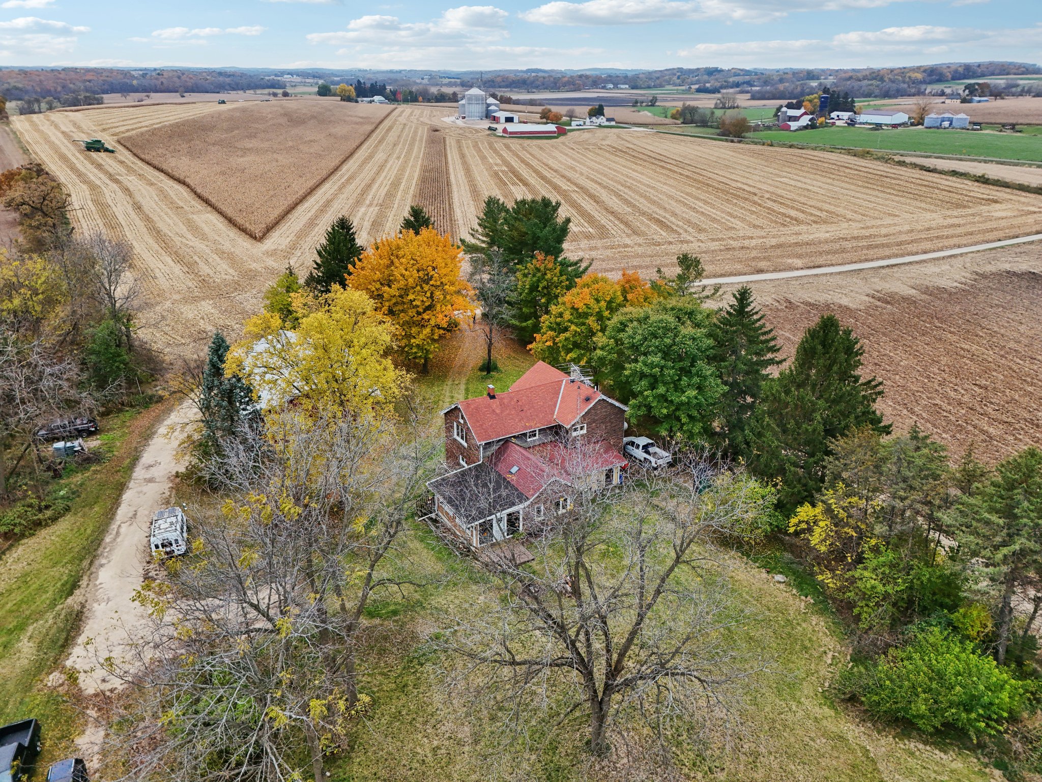 N2302 N Kohn Rd-S0111-048.jpg