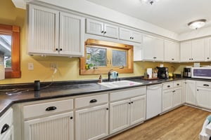 N2302 N Kohn Rd-S0111-016.jpg