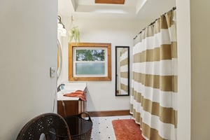 N2302 N Kohn Rd-S0111-024.jpg