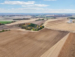 N2302 N Kohn Rd-S0111-056.jpg