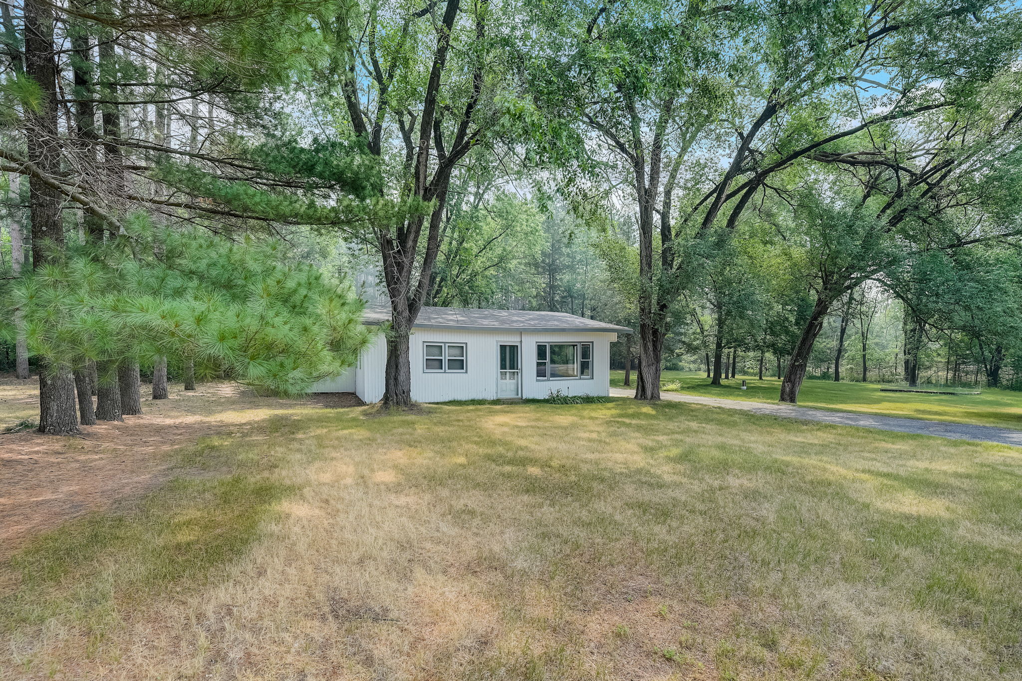 N2506 Smith Rd, Lodi, WI 53555 ShowingTime+ Listing Media Services