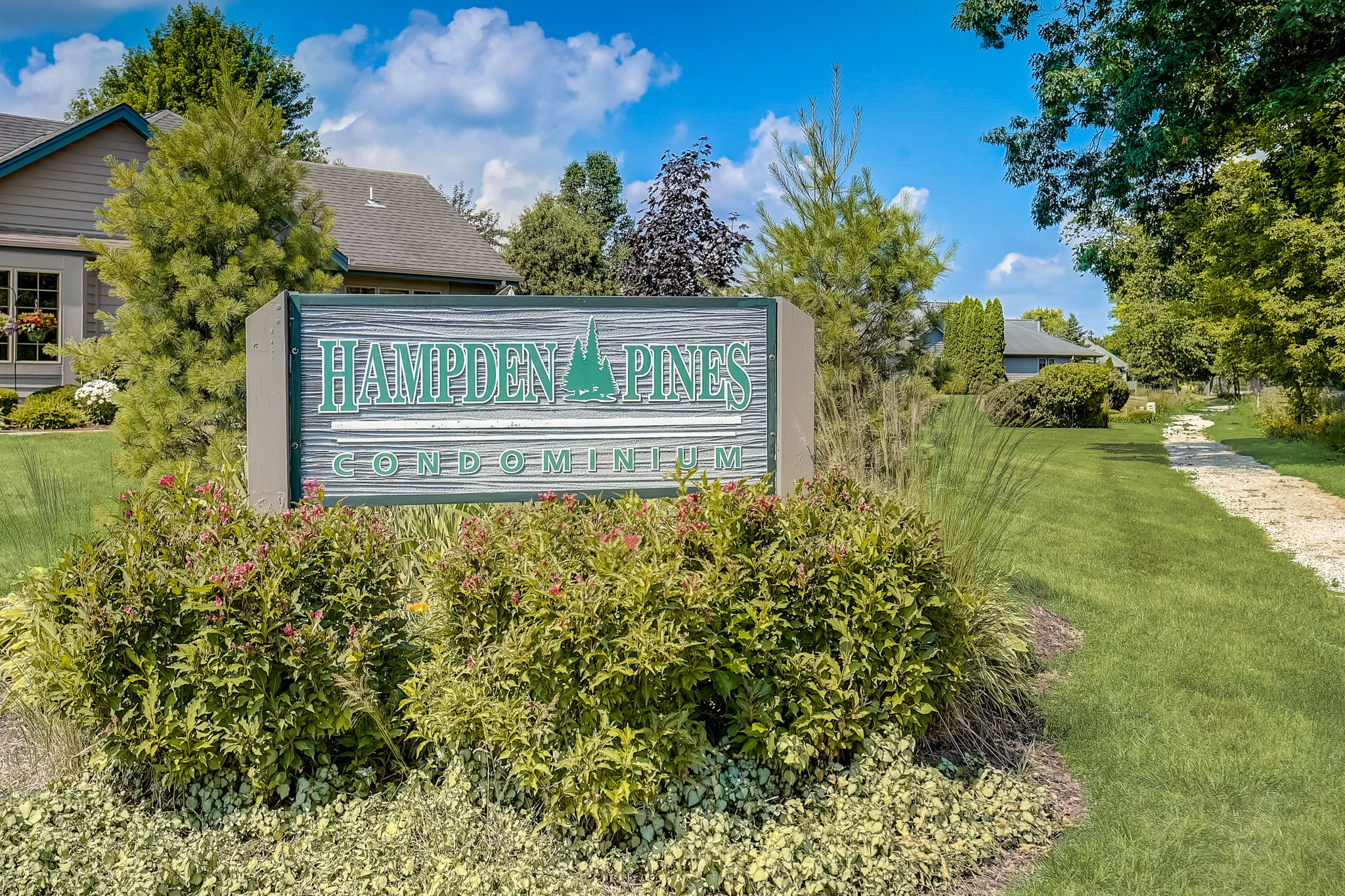 N30W23027 Pineview Cir, Pewaukee, WI 53072 ShowingTime+ Listing Media