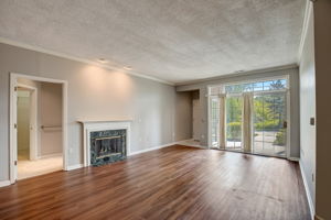 Pineview Cir-016