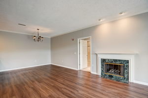 Pineview Cir-015