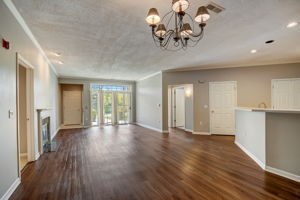 Pineview Cir-017