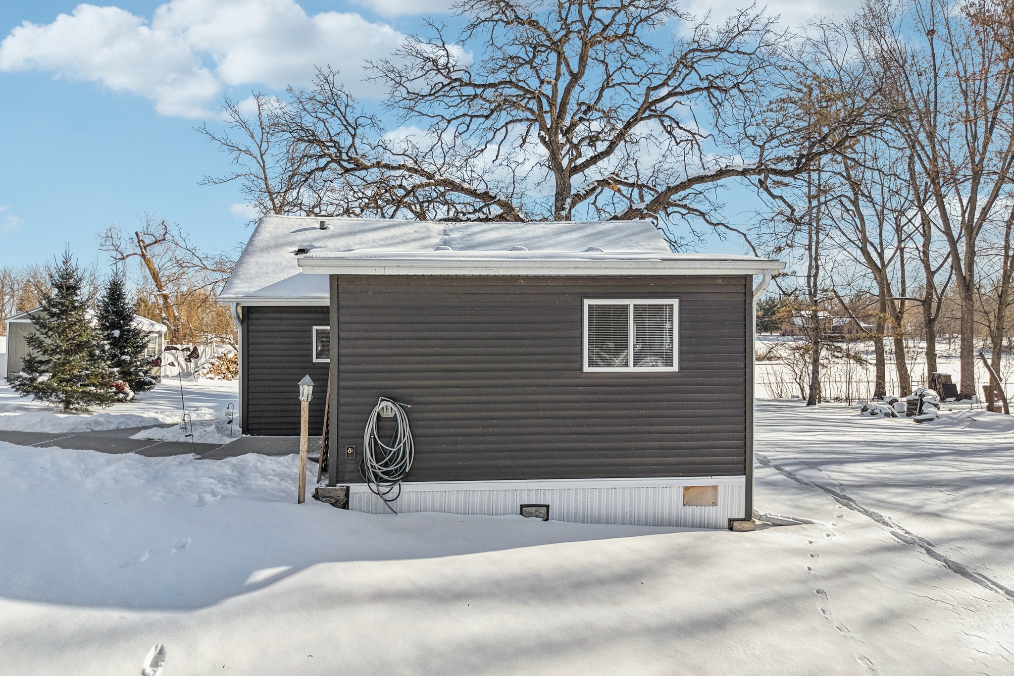 N3704 Co Rd K-S2001-003.jpg